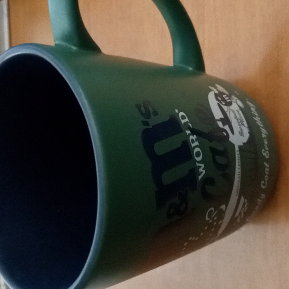 M&M's 2005 World Cafe Coffee Mug Tea Cup 14 oz